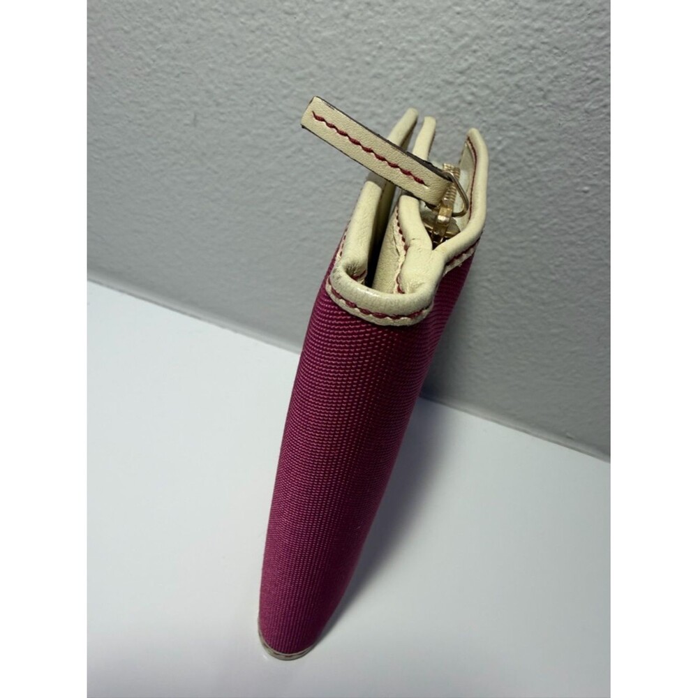 Gucci Raspberry Canvas Wallet with Cream Trim and Script Logo - Picture 3 of 16